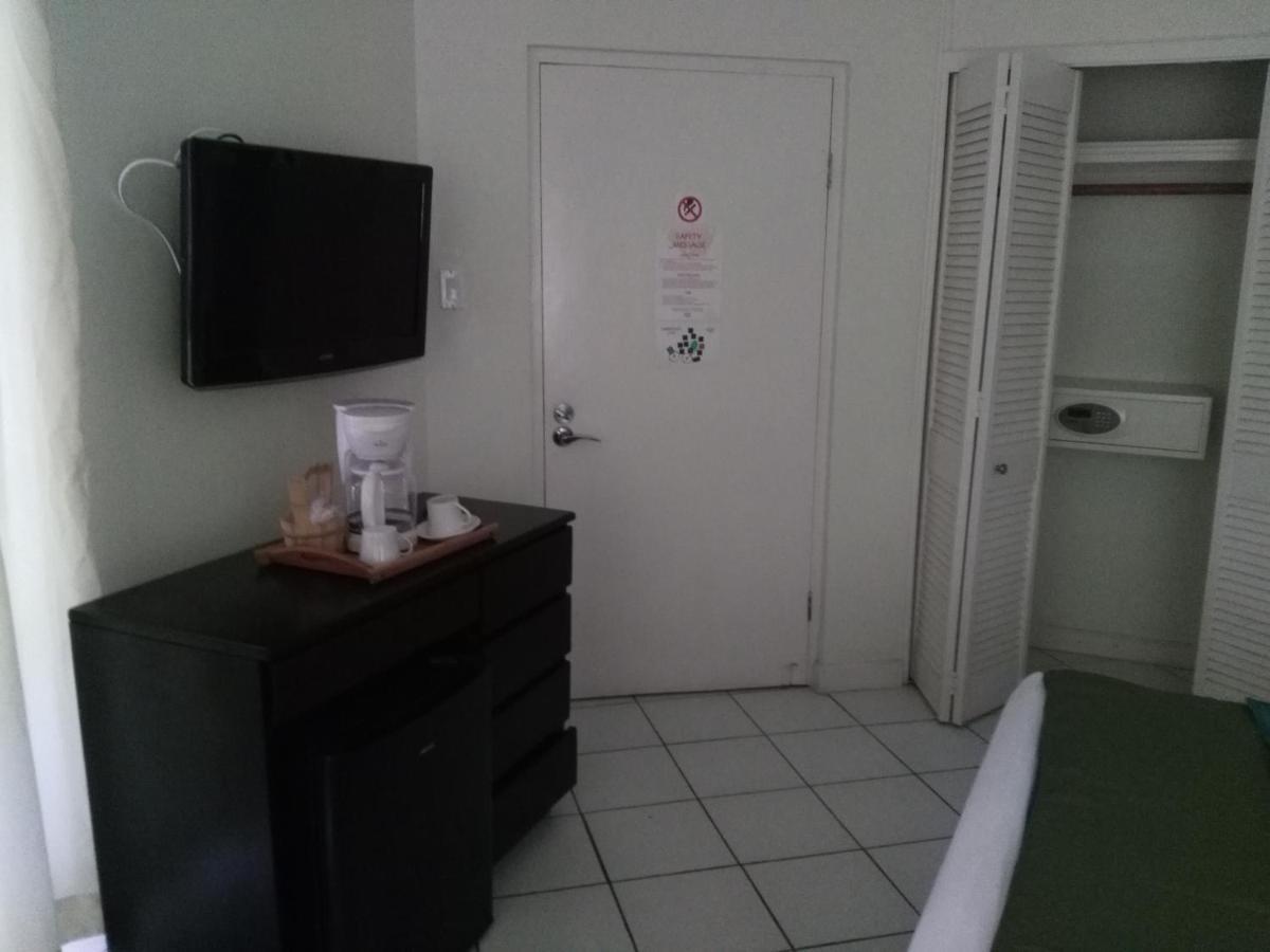 Mystic Ridge Apt 2 Plus 6 オーチョ・リオス エクステリア 写真